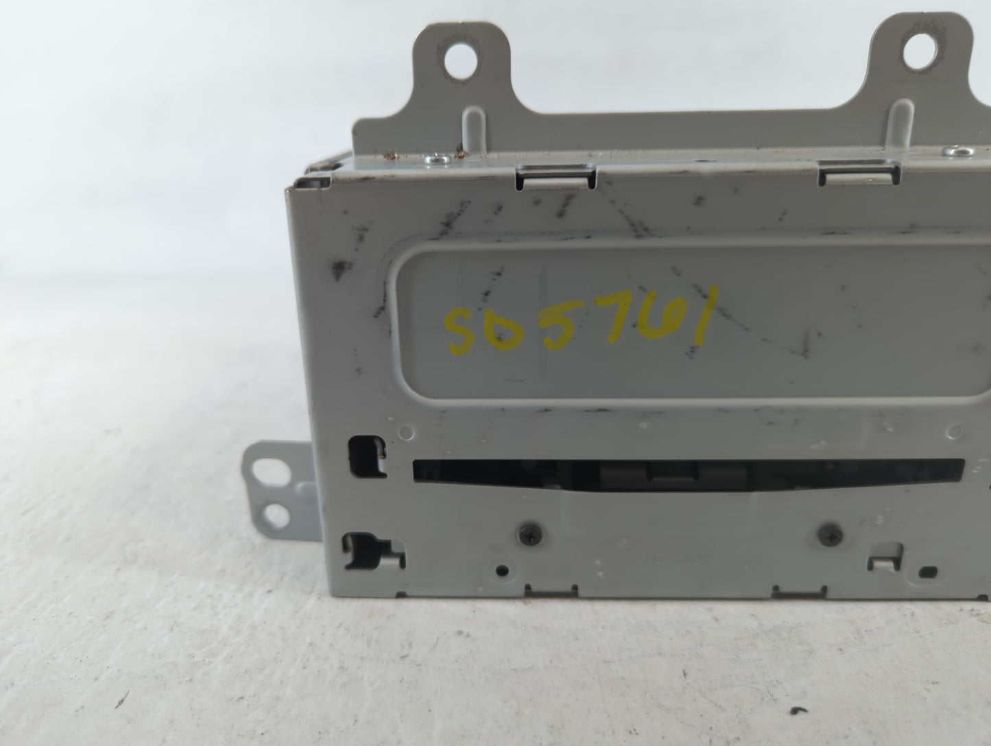 2012-2012 Buick Lacrosse Am Fm Cd Player Radio Receiver - Oemusedautoparts1.com