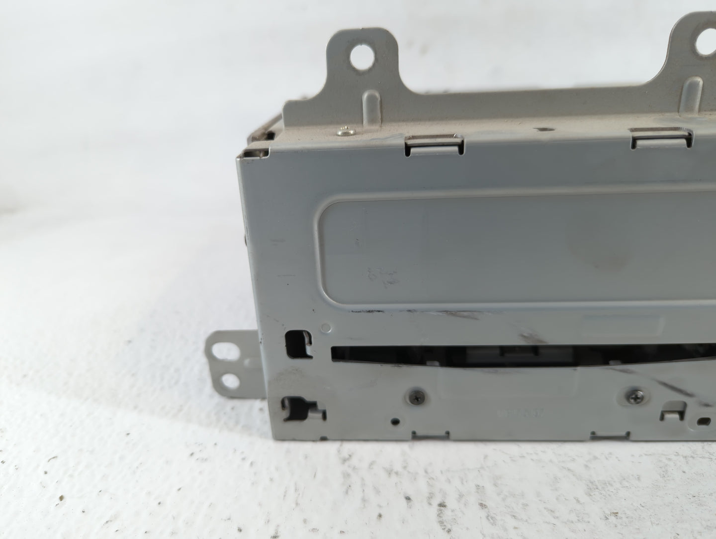 2011-2012 Buick Lacrosse Am Fm Cd Player Radio Receiver - Oemusedautoparts1.com