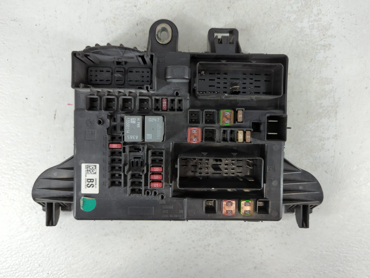 2012 Buick Lacrosse Fusebox Fuse Box Panel Relay Module P/N:20922936_01 Fits OEM Used Auto Parts - Oemusedautoparts1.com