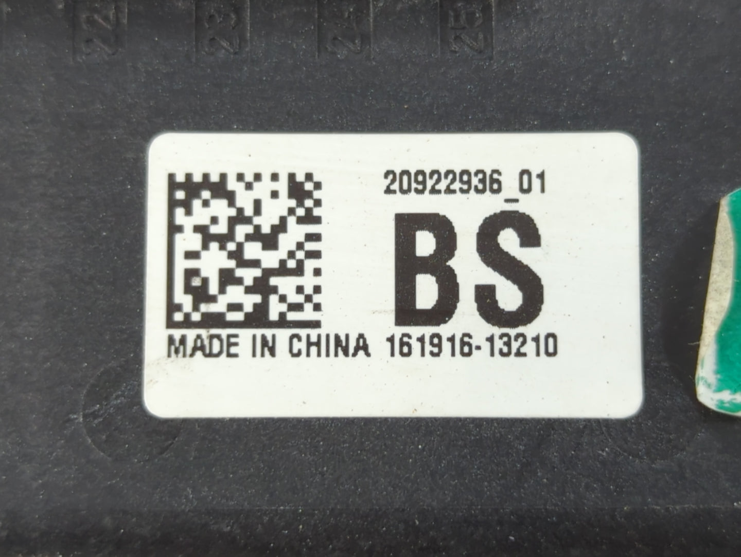 2012 Buick Lacrosse Fusebox Fuse Box Panel Relay Module P/N:20922936_01 Fits OEM Used Auto Parts - Oemusedautoparts1.com