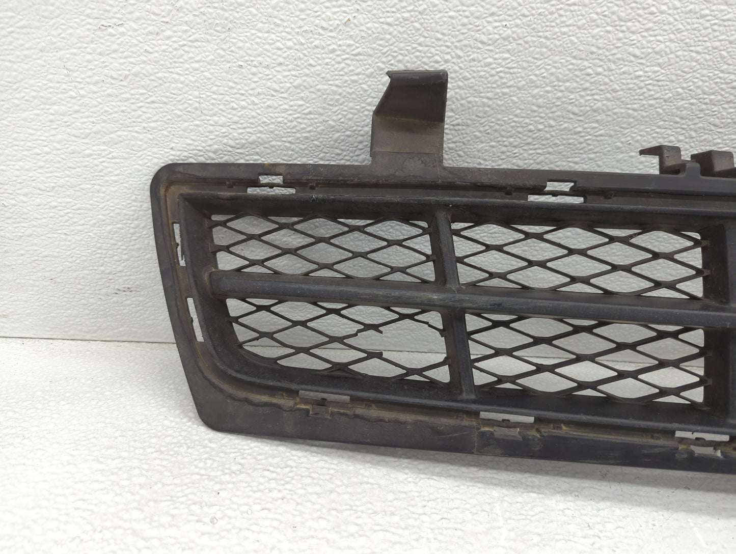2010-2013 Buick Lacrosse Front Grille Bumper Not Included - Oemusedautoparts1.com
