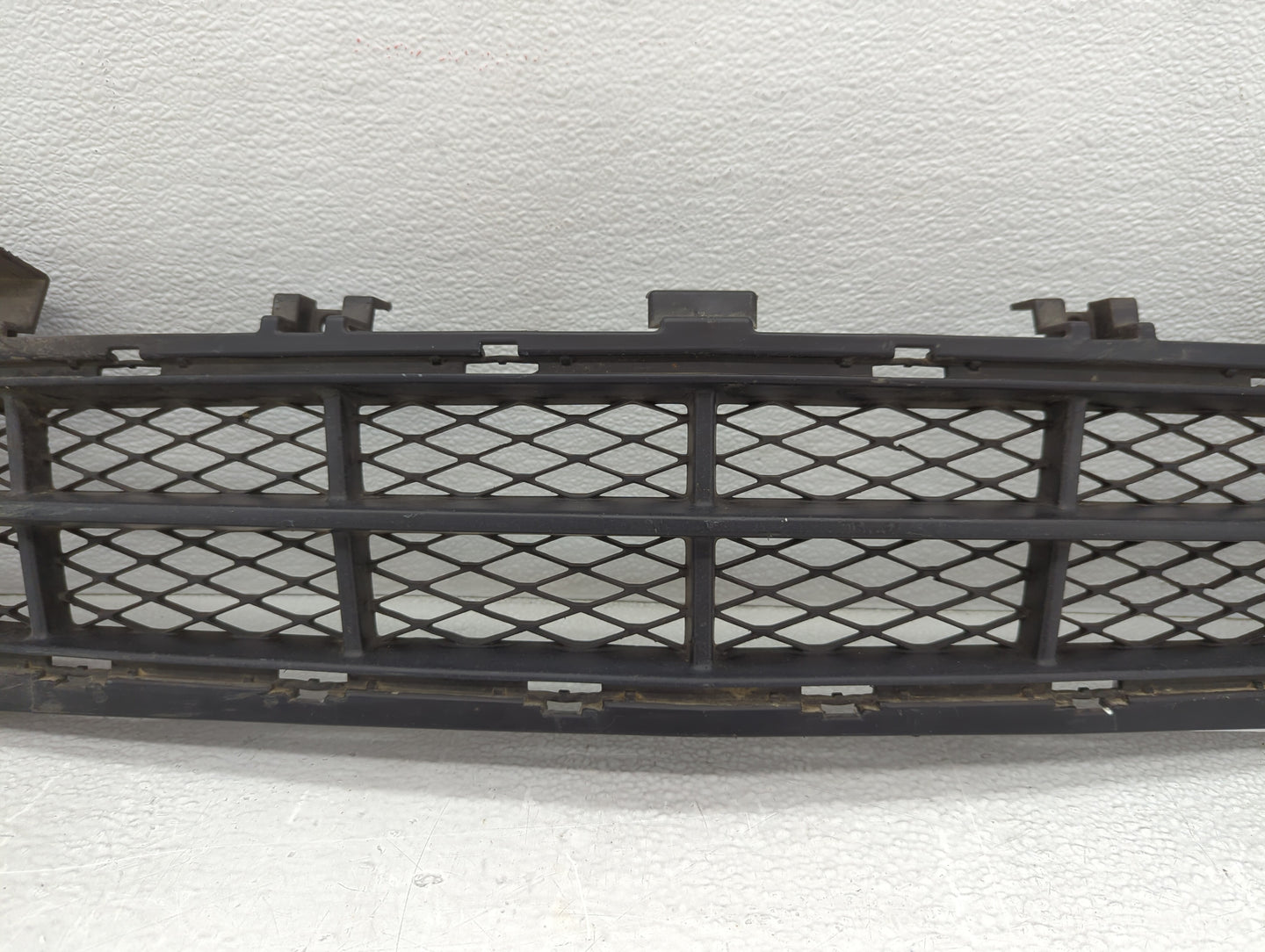 2010-2013 Buick Lacrosse Front Grille Bumper Not Included - Oemusedautoparts1.com