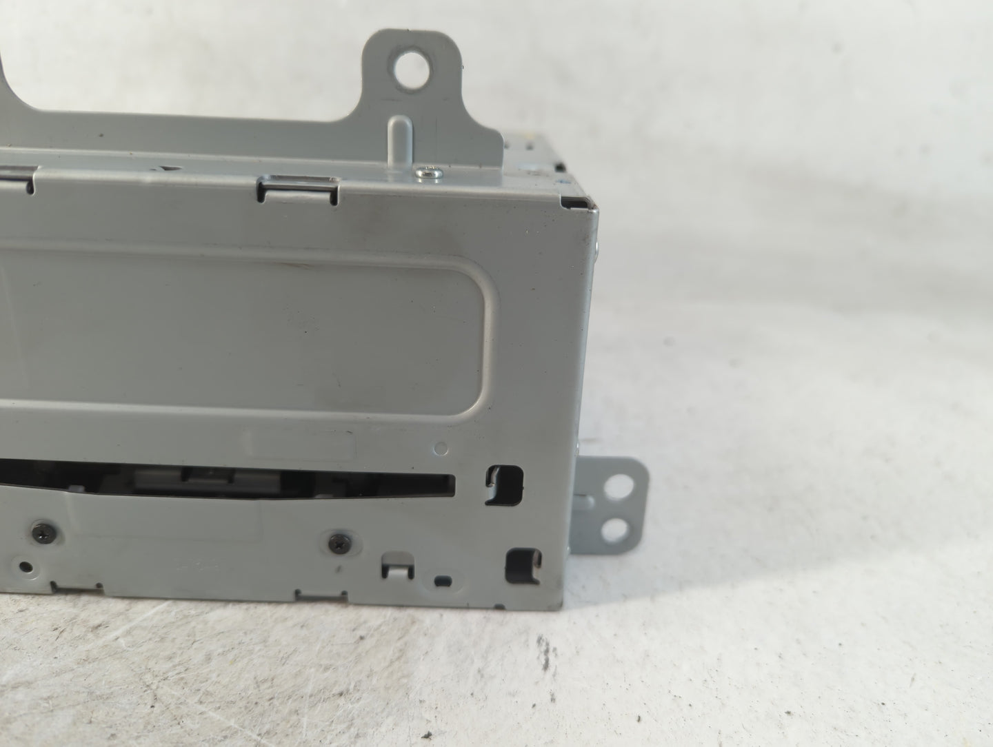 2011-2012 Buick Lacrosse Radio AM FM Cd Player Receiver Replacement P/N:22870782 Fits Fits 2010 2011 2012 OEM Used Auto Part