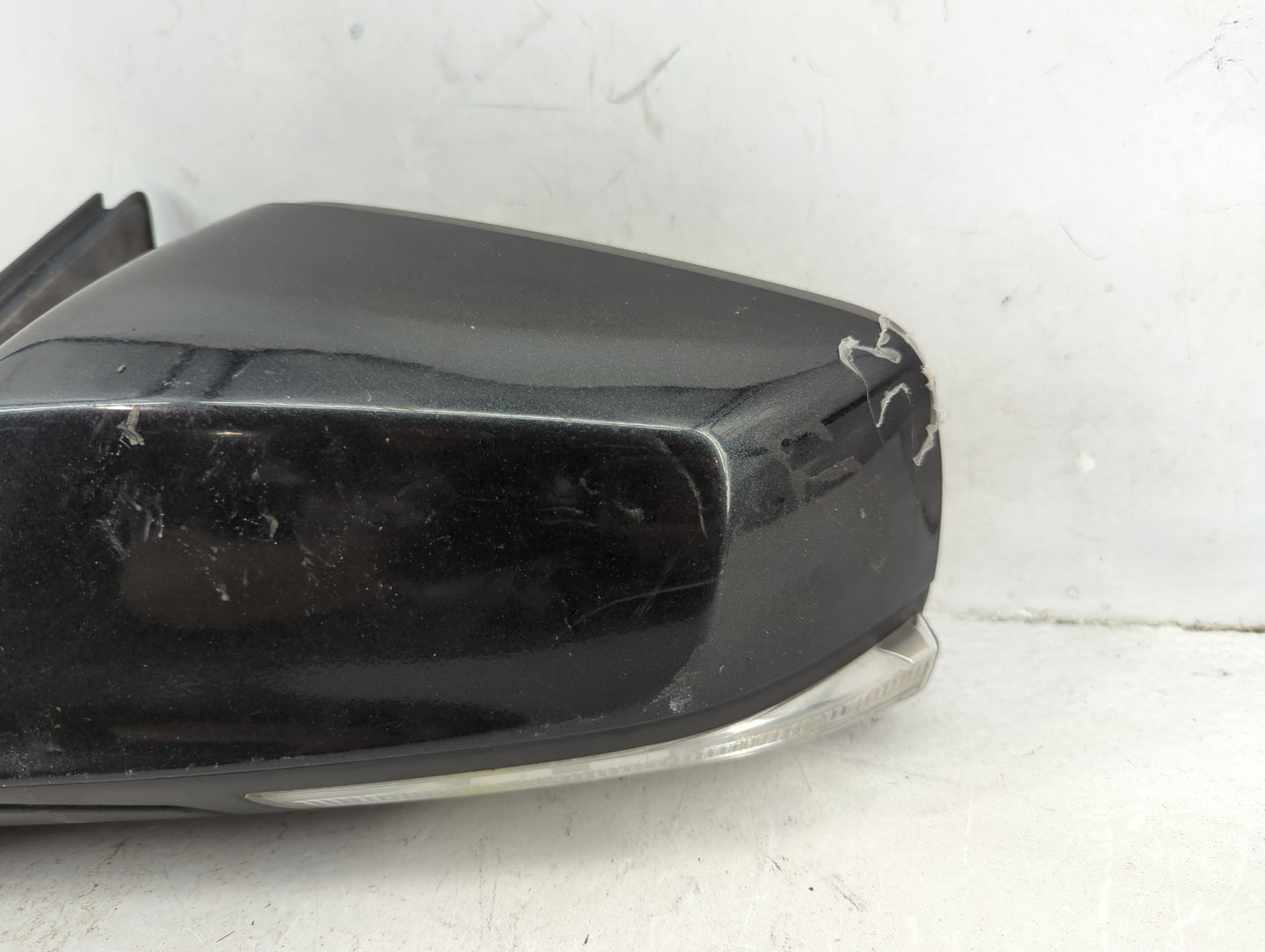 2010-2012 Buick Lacrosse Driver Side View Mirror - Left Door Mirror OEM Used - Oemusedautoparts1.com
