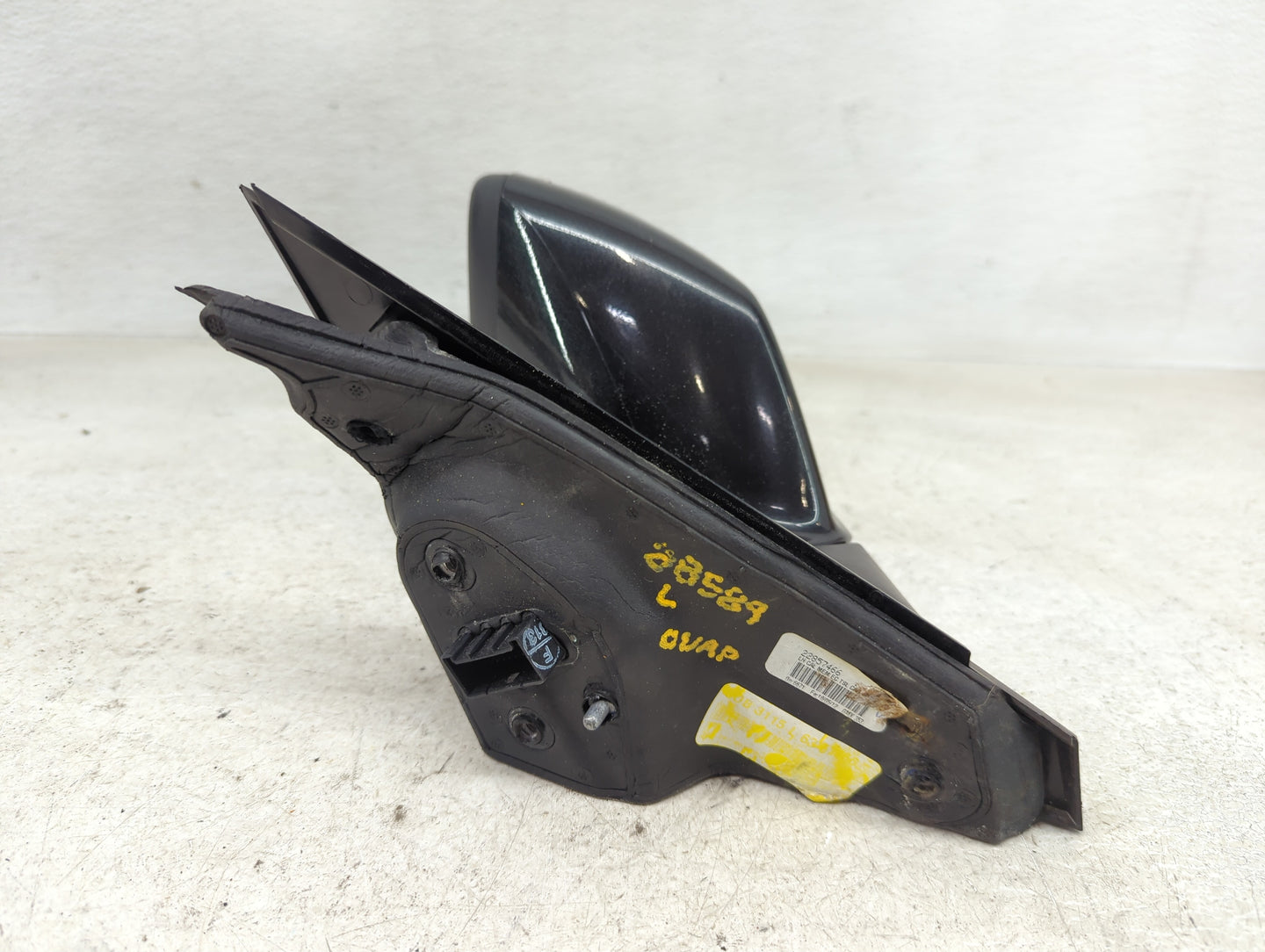 2010-2012 Buick Lacrosse Driver Side View Mirror - Left Door Mirror OEM Used - Oemusedautoparts1.com