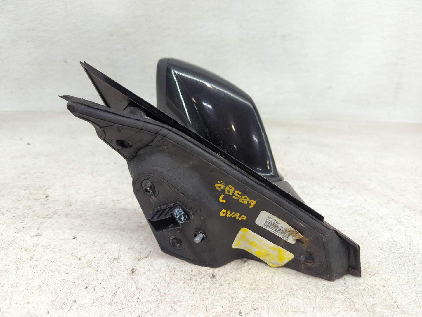2010-2012 Buick Lacrosse Driver Side View Mirror - Left Door Mirror OEM Used - Oemusedautoparts1.com