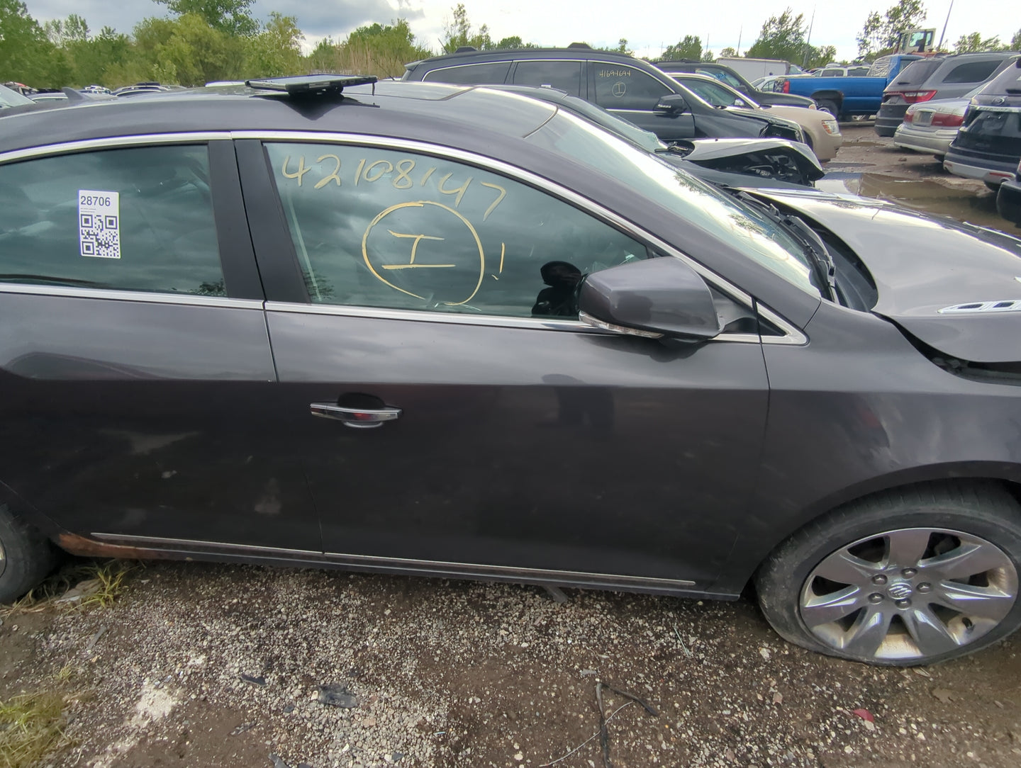 2010-2016 Buick Lacrosse Passenger Front Door Oem 921961 - Oemusedautoparts1.com