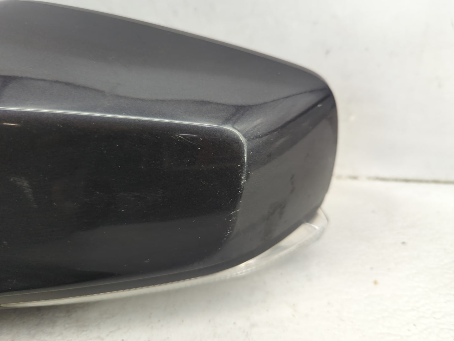 2010-2012 Buick Lacrosse Driver Side View Mirror - Left Door Mirror OEM Used - Oemusedautoparts1.com