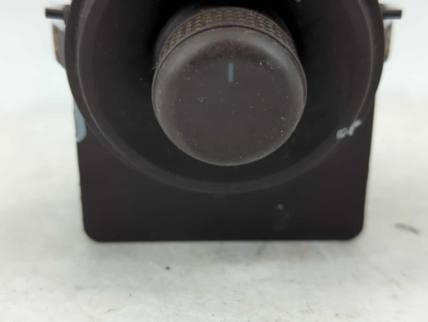 2011-2013 Buick Regal Master Power Window Switch Replacement Driver Side Left P/N:13272183 Fits OEM Used Auto Parts - Oemuse
