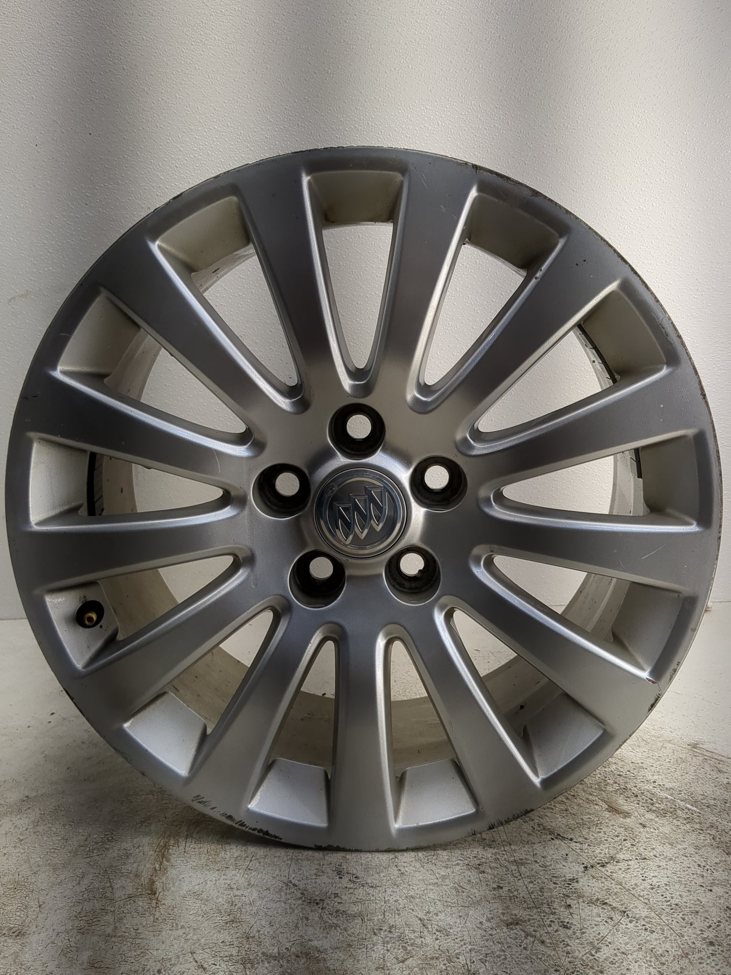 2011-2013 Buick Regal Oem Wheel Rim - Oemusedautoparts1.com