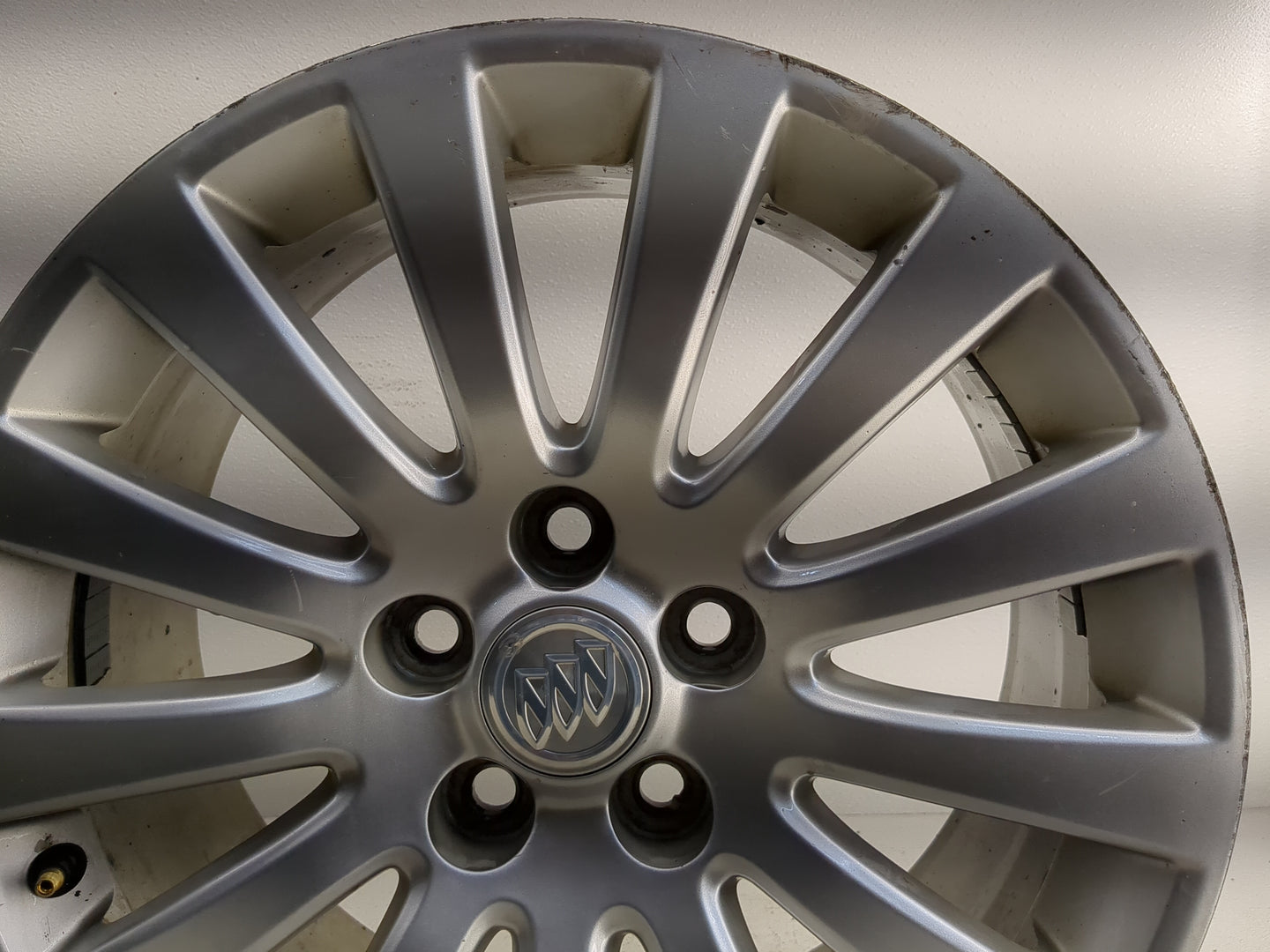 2011-2013 Buick Regal Oem Wheel Rim - Oemusedautoparts1.com