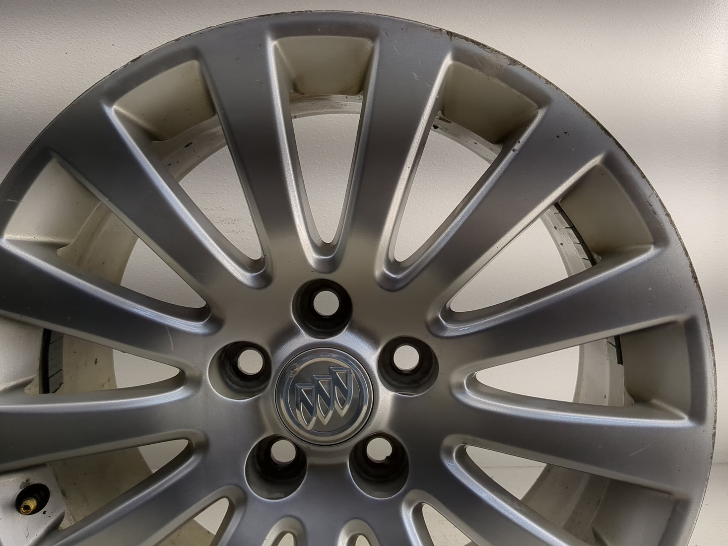 2011-2013 Buick Regal Oem Wheel Rim - Oemusedautoparts1.com