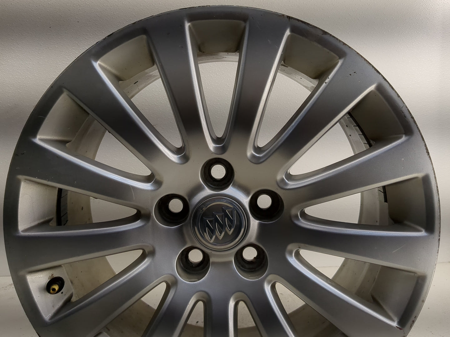 2011-2013 Buick Regal Oem Wheel Rim - Oemusedautoparts1.com