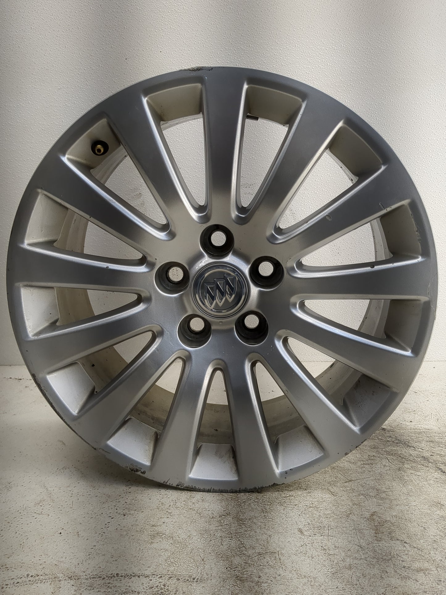 2011-2013 Buick Regal Oem Wheel Rim - Oemusedautoparts1.com