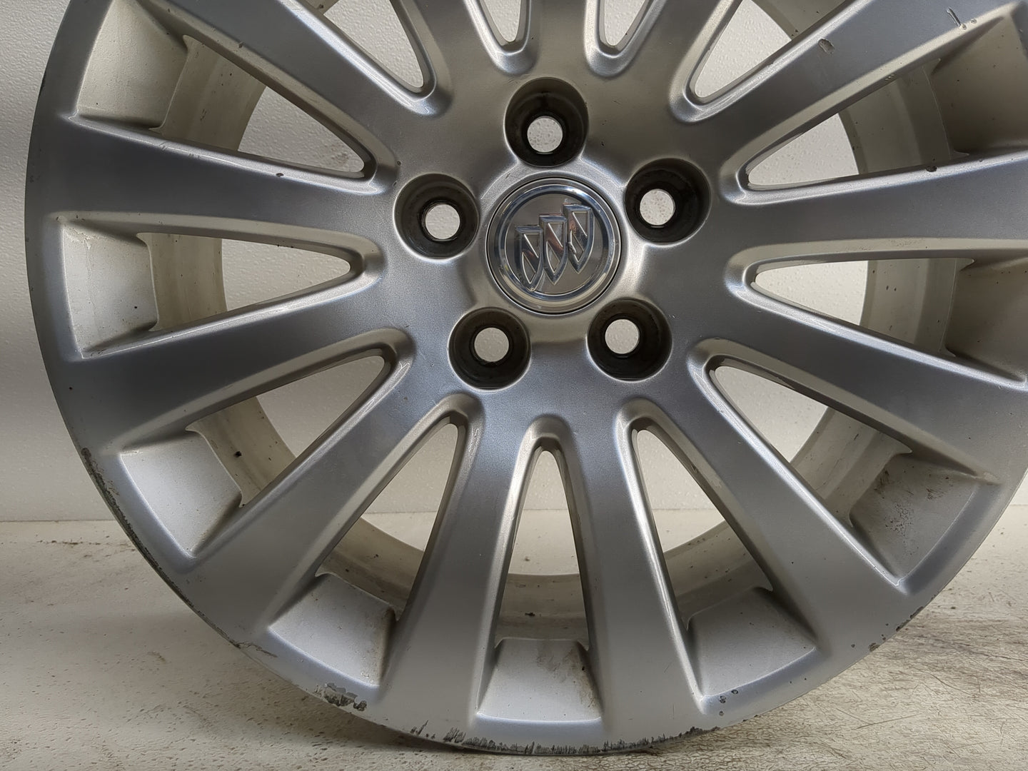 2011-2013 Buick Regal Oem Wheel Rim - Oemusedautoparts1.com