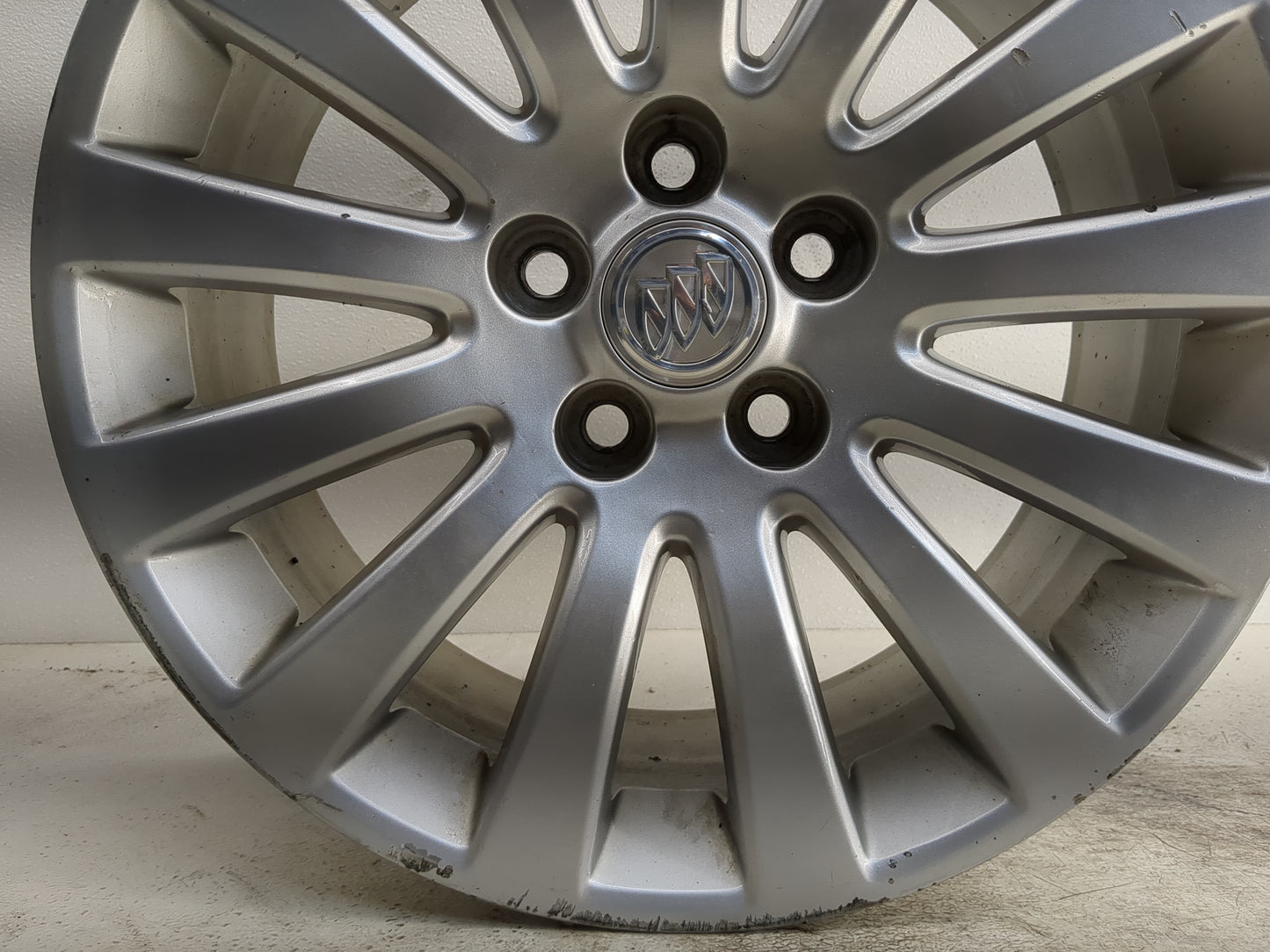 2011-2013 Buick Regal Oem Wheel Rim - Oemusedautoparts1.com