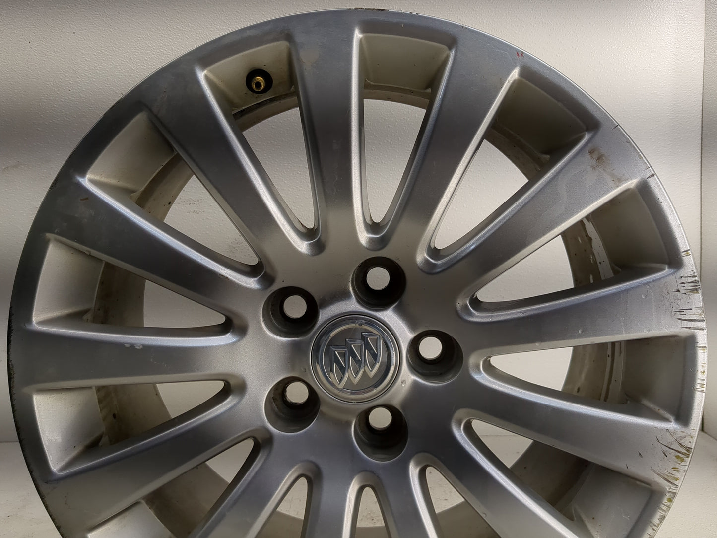 2011-2013 Buick Regal Oem Wheel Rim 1209877 - Oemusedautoparts1.com