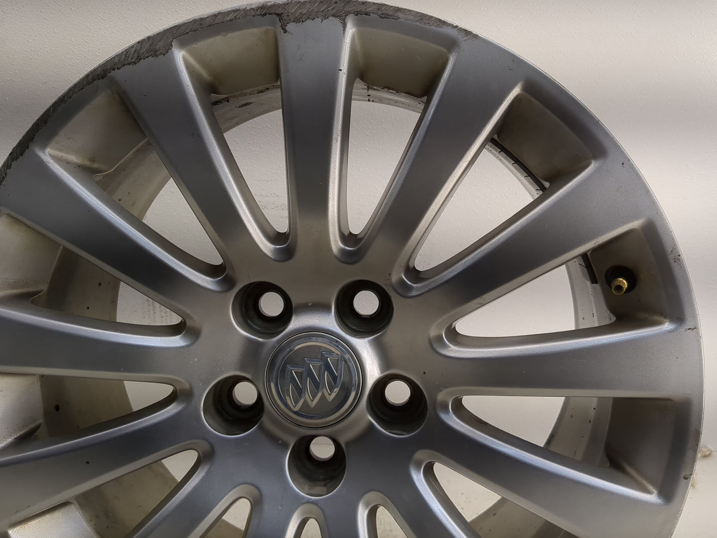2011-2013 Buick Regal Oem Wheel Rim - Oemusedautoparts1.com