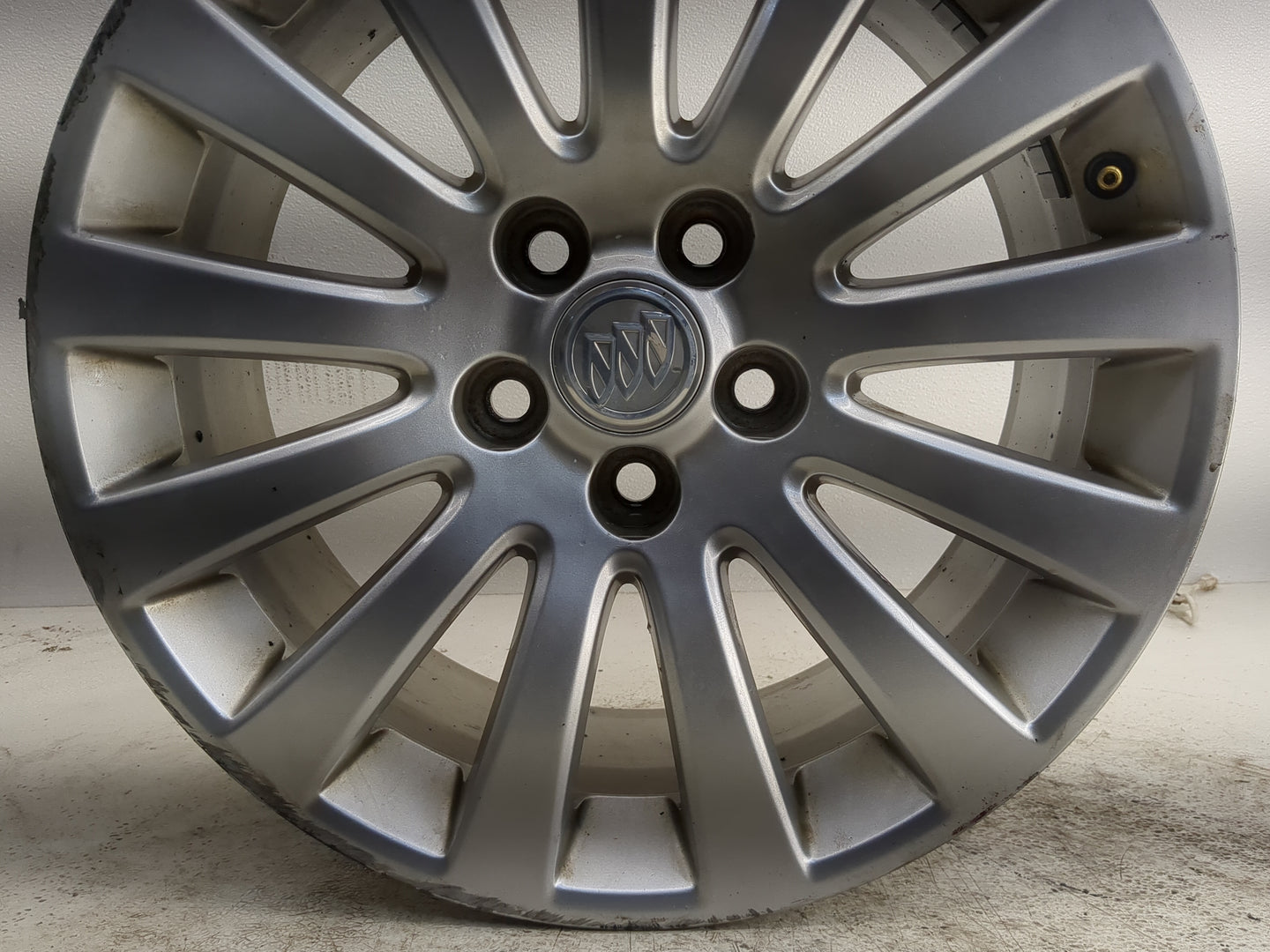 2011-2013 Buick Regal Oem Wheel Rim - Oemusedautoparts1.com