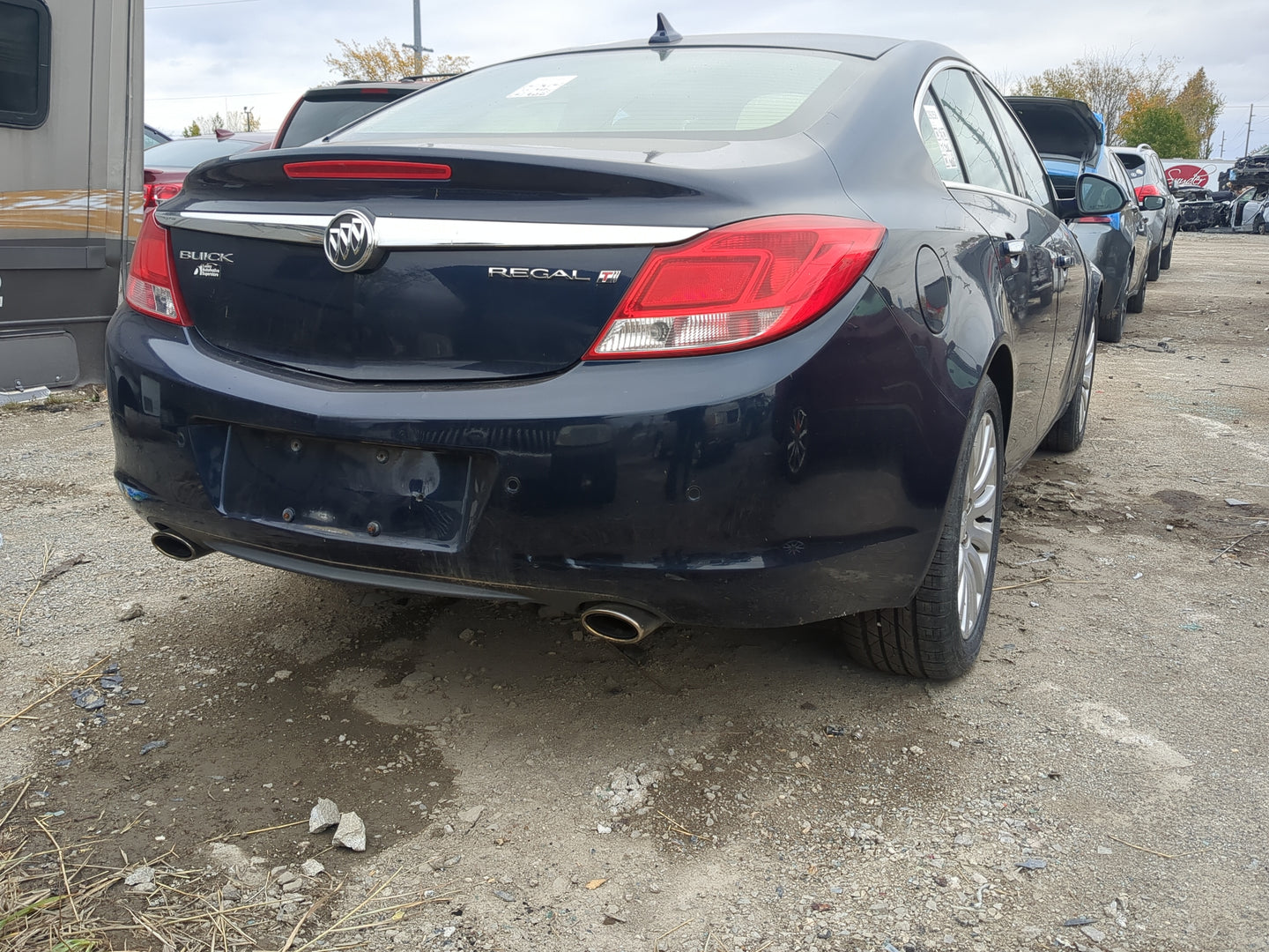 2011-2013 Buick Regal Rear Bumper Assembly Oem 1211178 - Oemusedautoparts1.com
