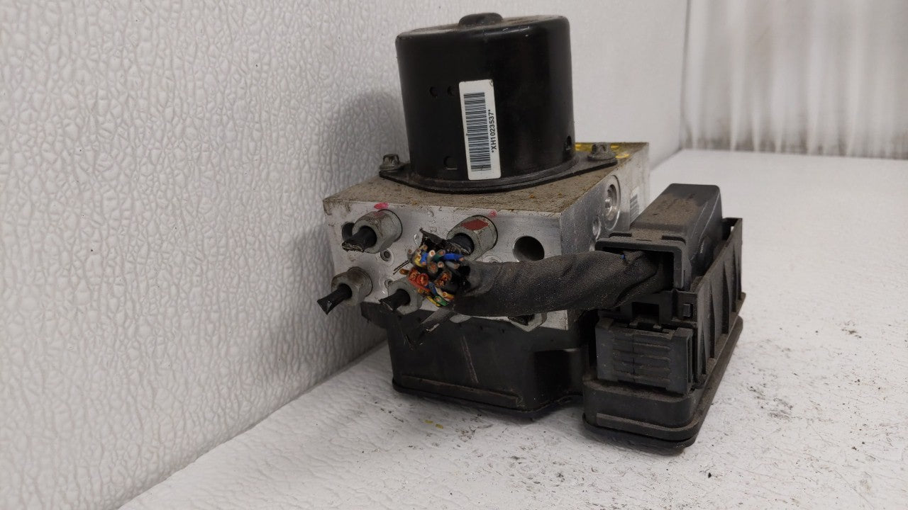 2012-2013 Buick Regal ABS Pump Control Module Replacement P/N:22971448 22863598, 22838815 Fits Fits 2012 2013 2014 2015 2016