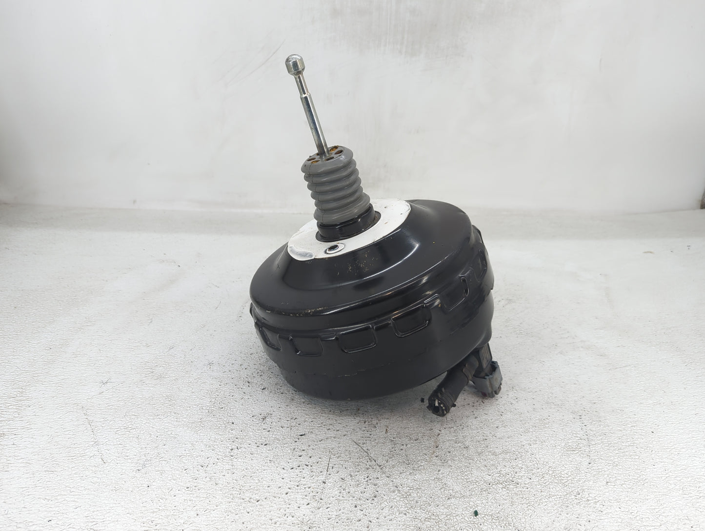 2012-2017 Buick Regal Power Brake Booster Oem 1422995 - Oemusedautoparts1.com