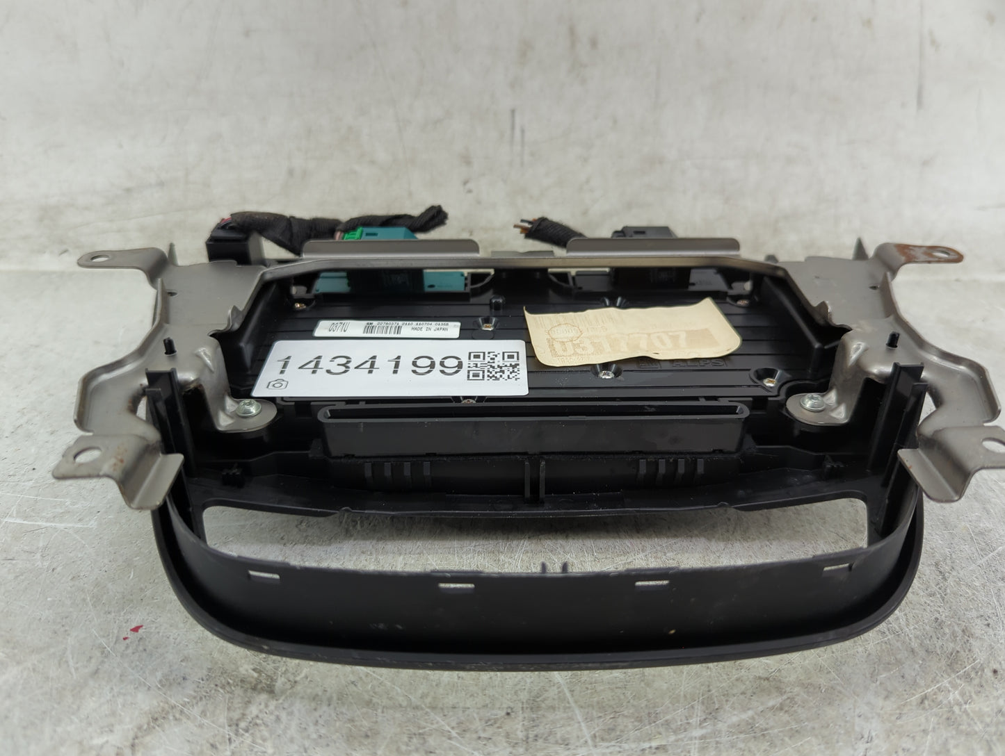 2012-2013 Buick Regal Radio Control Panel Black - Oemusedautoparts1.com