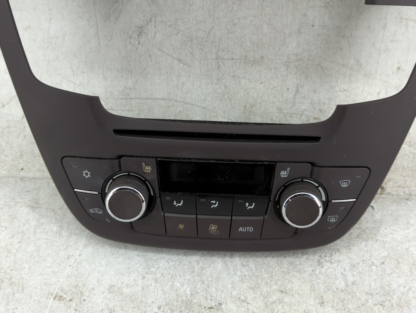 2011-2013 Buick Regal Climate Control Module Temperature AC/Heater Replacement P/N:13297382 Fits Fits 2011 2012 2013 OEM Use