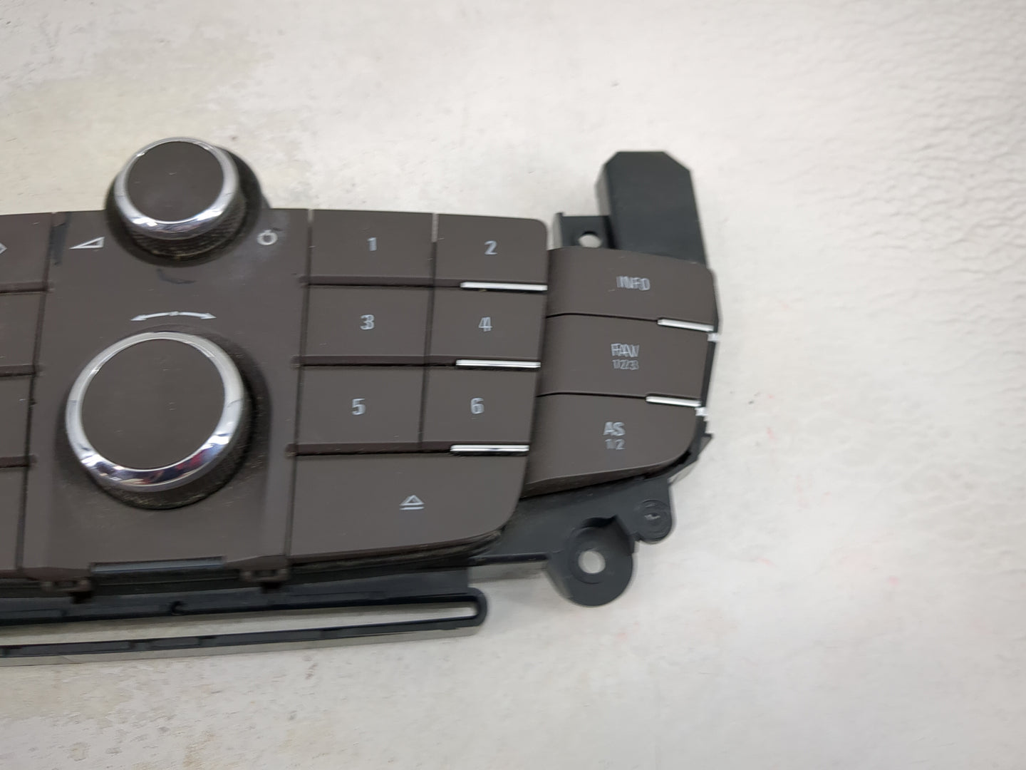 2011-2012 Buick Regal Radio Control Panel Brown - Oemusedautoparts1.com