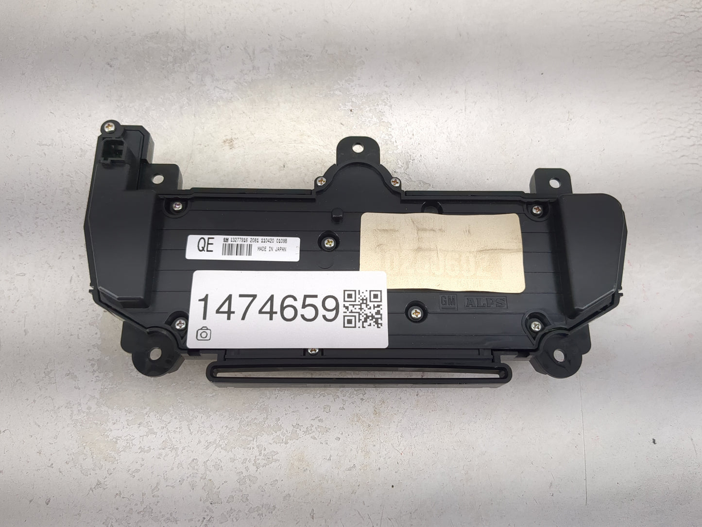 2011-2012 Buick Regal Radio Control Panel Brown - Oemusedautoparts1.com