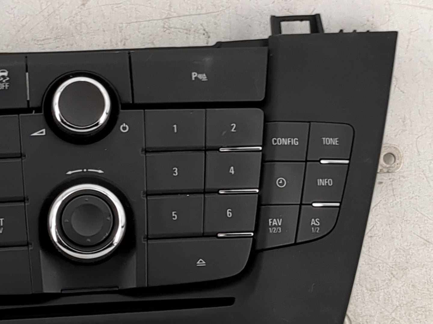 2012-2013 Buick Regal Radio Control Panel 1475079 - Oemusedautoparts1.com