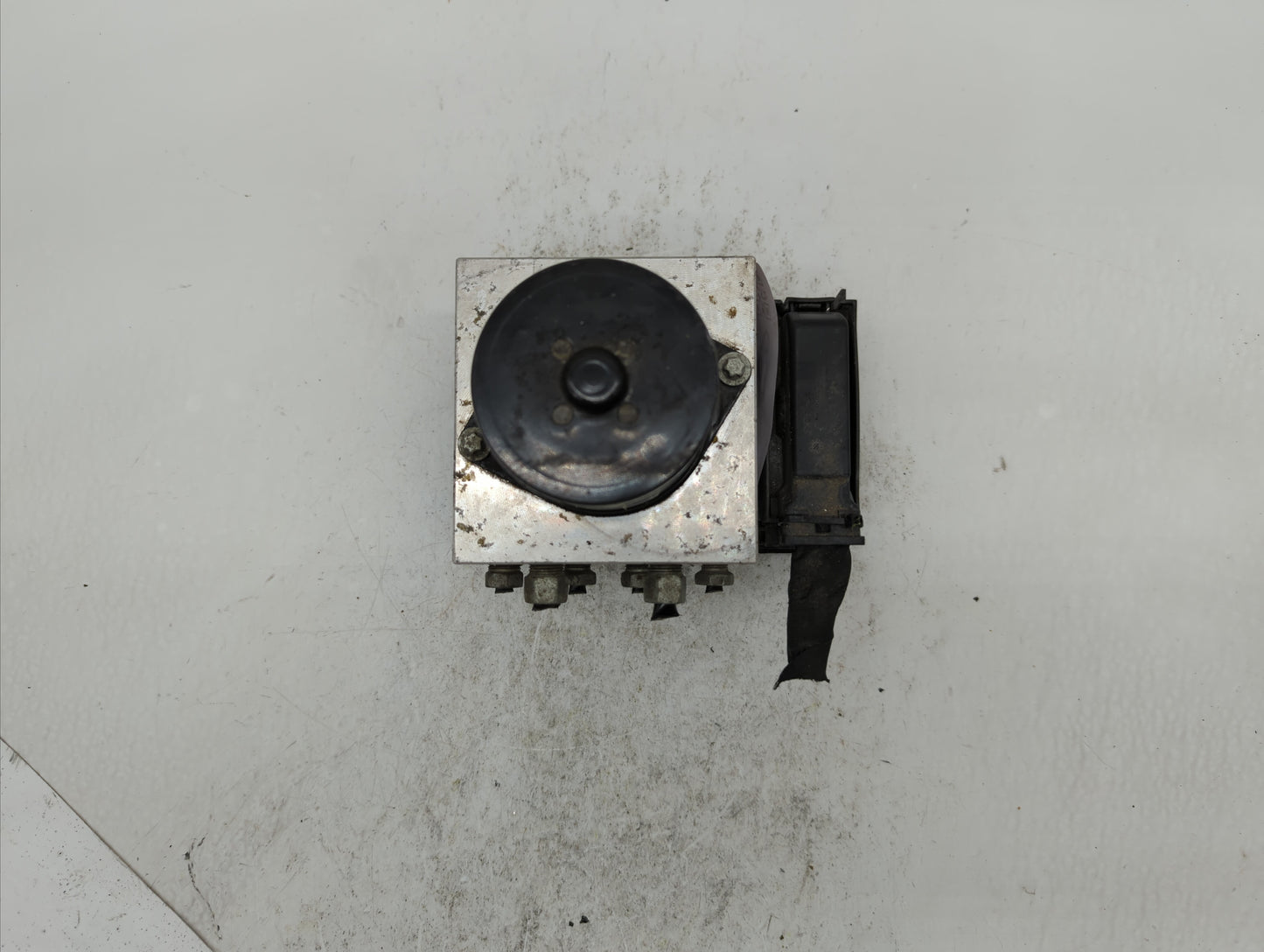 2012-2013 Buick Regal ABS Pump Control Module Replacement P/N:22838815 22973923, 22827930 Fits Fits 2012 2013 2014 2015 2016