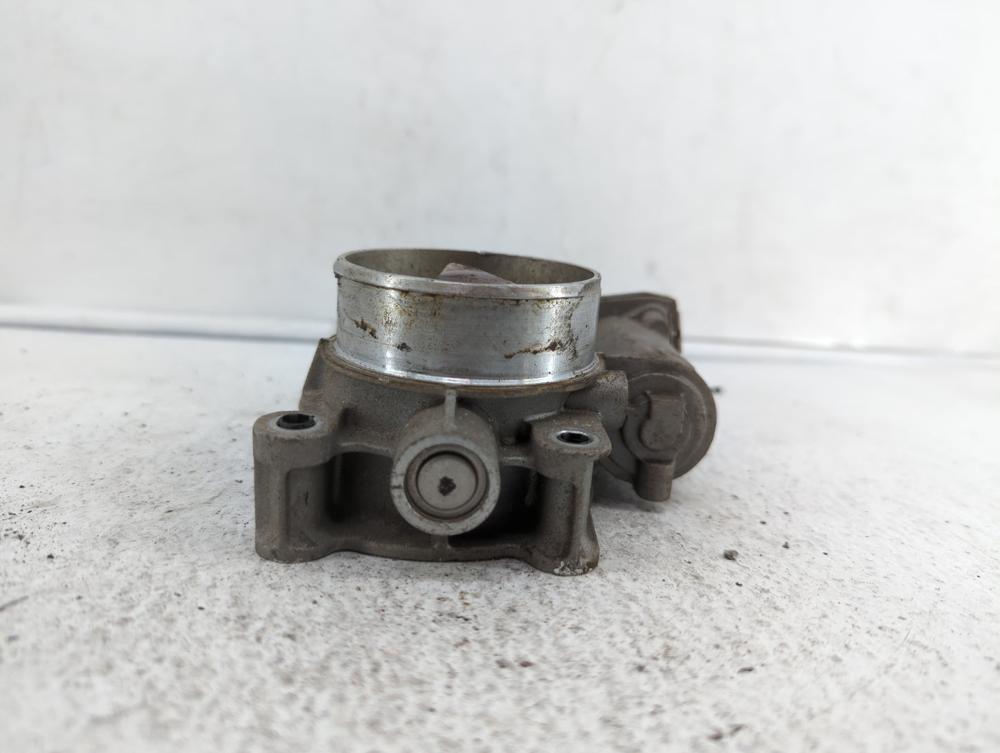 2012-2015 Buick Regal Throttle Body P/N:12632101CA Fits Fits 2012 2013 2014 2015 OEM Used Auto Parts - Oemusedautoparts1.com