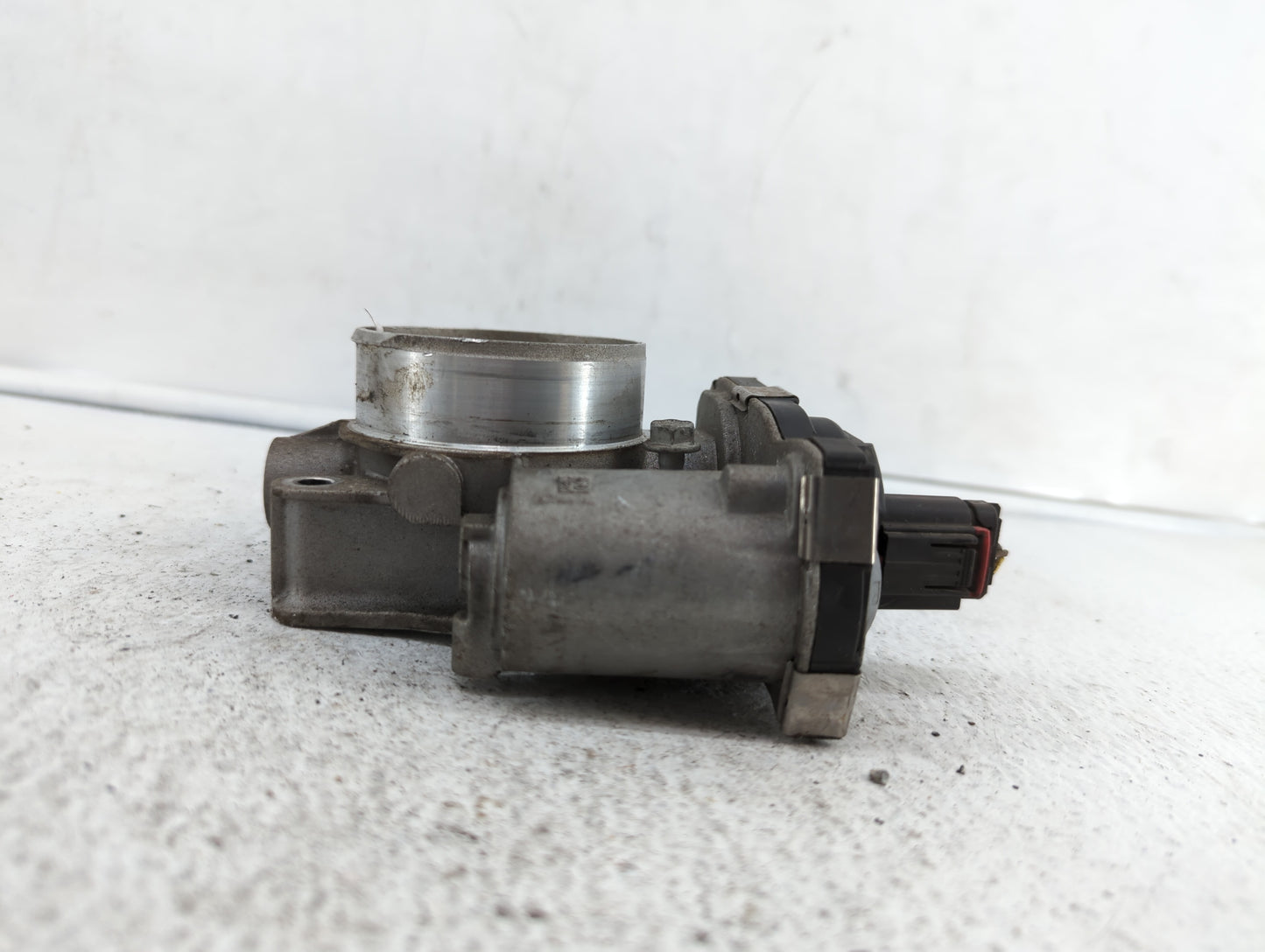 2012-2015 Buick Regal Throttle Body P/N:12632101CA Fits Fits 2012 2013 2014 2015 OEM Used Auto Parts - Oemusedautoparts1.com