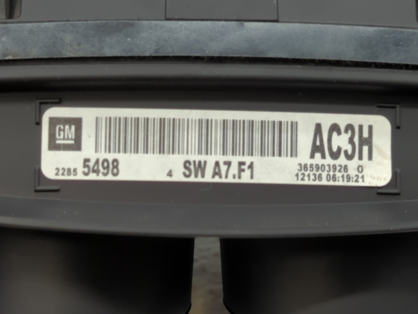 2012 Buick Regal Instrument Cluster Speedometer Gauges P/N:22855498 22840504 Fits OEM Used Auto Parts - Oemusedautoparts1.co