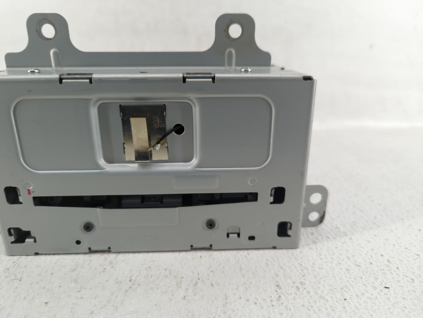 2012 Buick Regal Radio AM FM Cd Player Receiver Replacement P/N:22909201 Fits OEM Used Auto Parts - Oemusedautoparts1.com