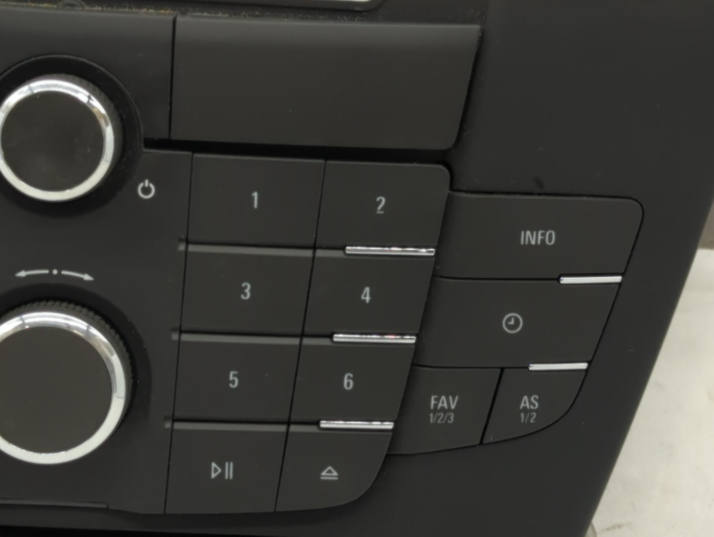 2012-2013 Buick Regal Radio Control Panel - Oemusedautoparts1.com