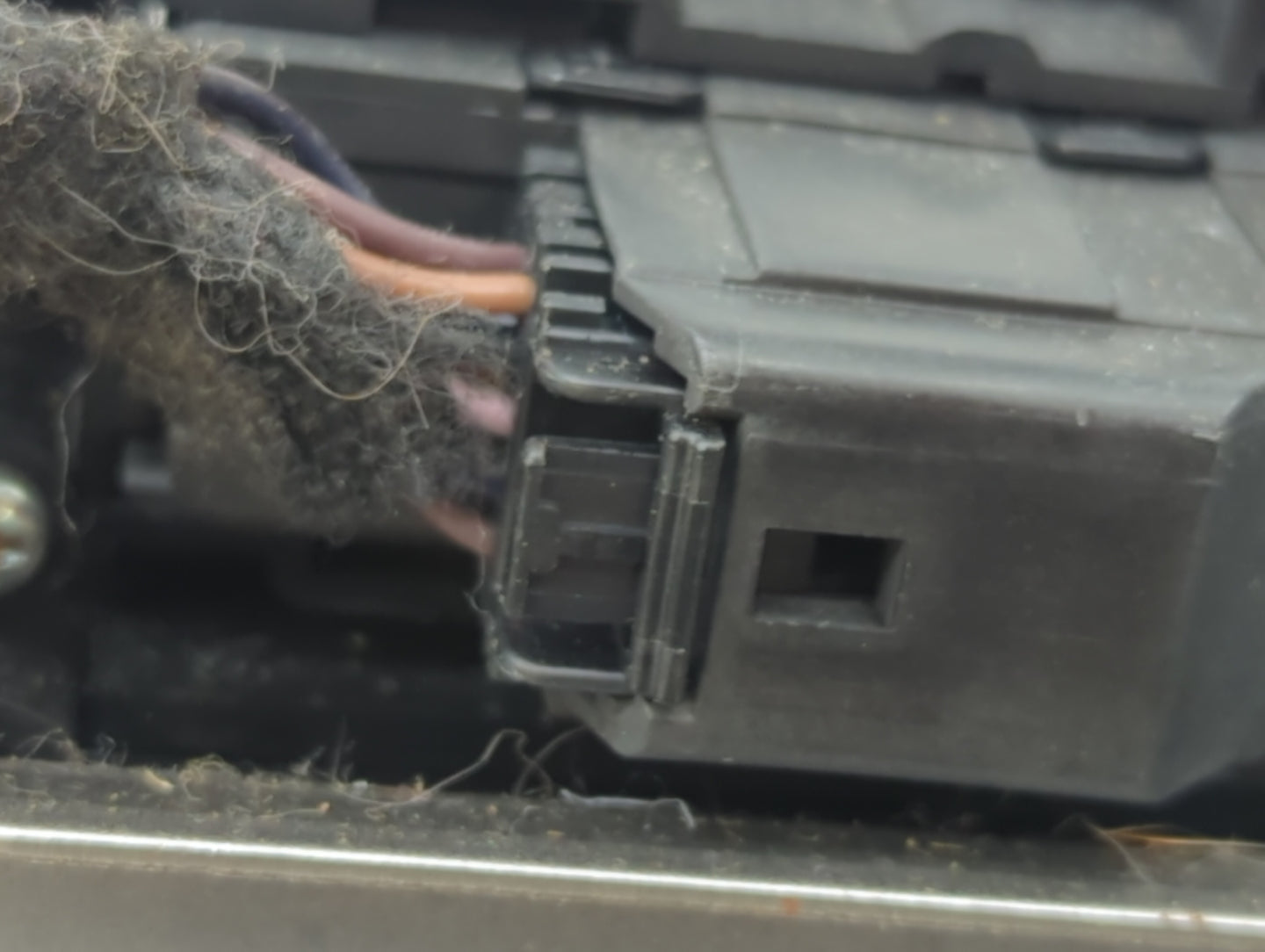2012-2013 Buick Regal Radio Control Panel - Oemusedautoparts1.com