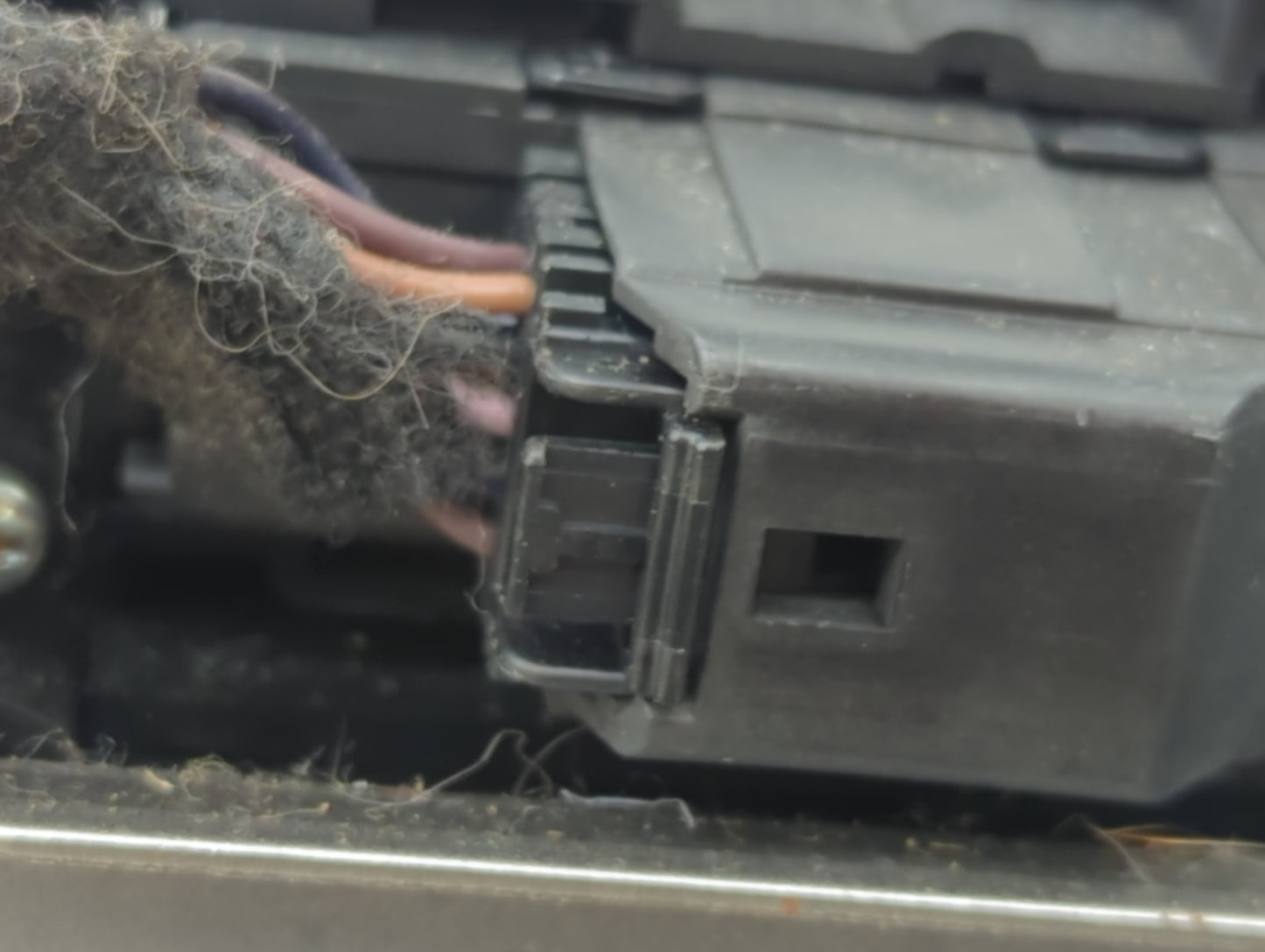 2012-2013 Buick Regal Radio Control Panel - Oemusedautoparts1.com