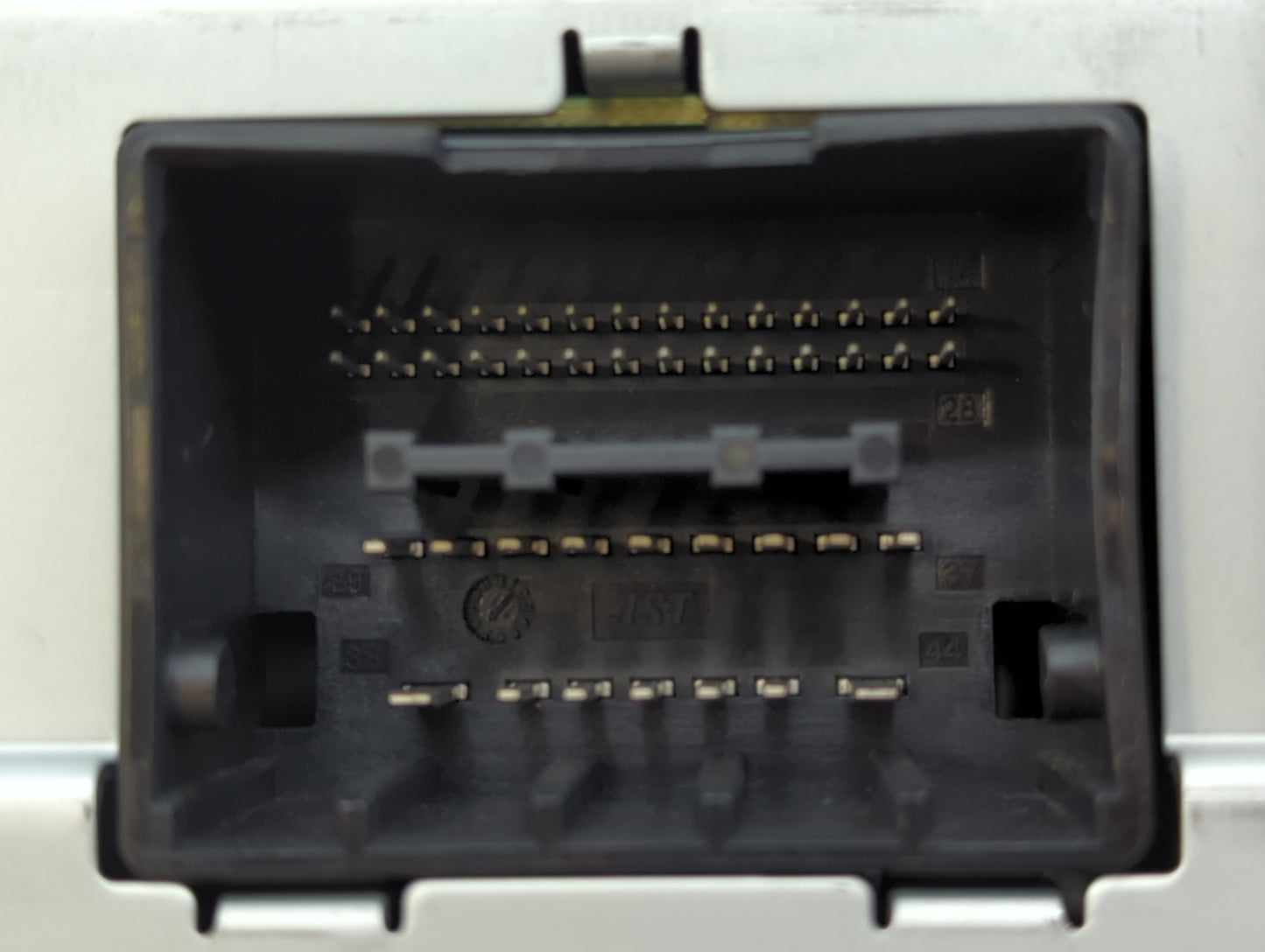 2011-2012 Buick Regal Radio AM FM Cd Player Receiver Replacement P/N:22870782 Fits Fits 2010 2011 2012 OEM Used Auto Parts -