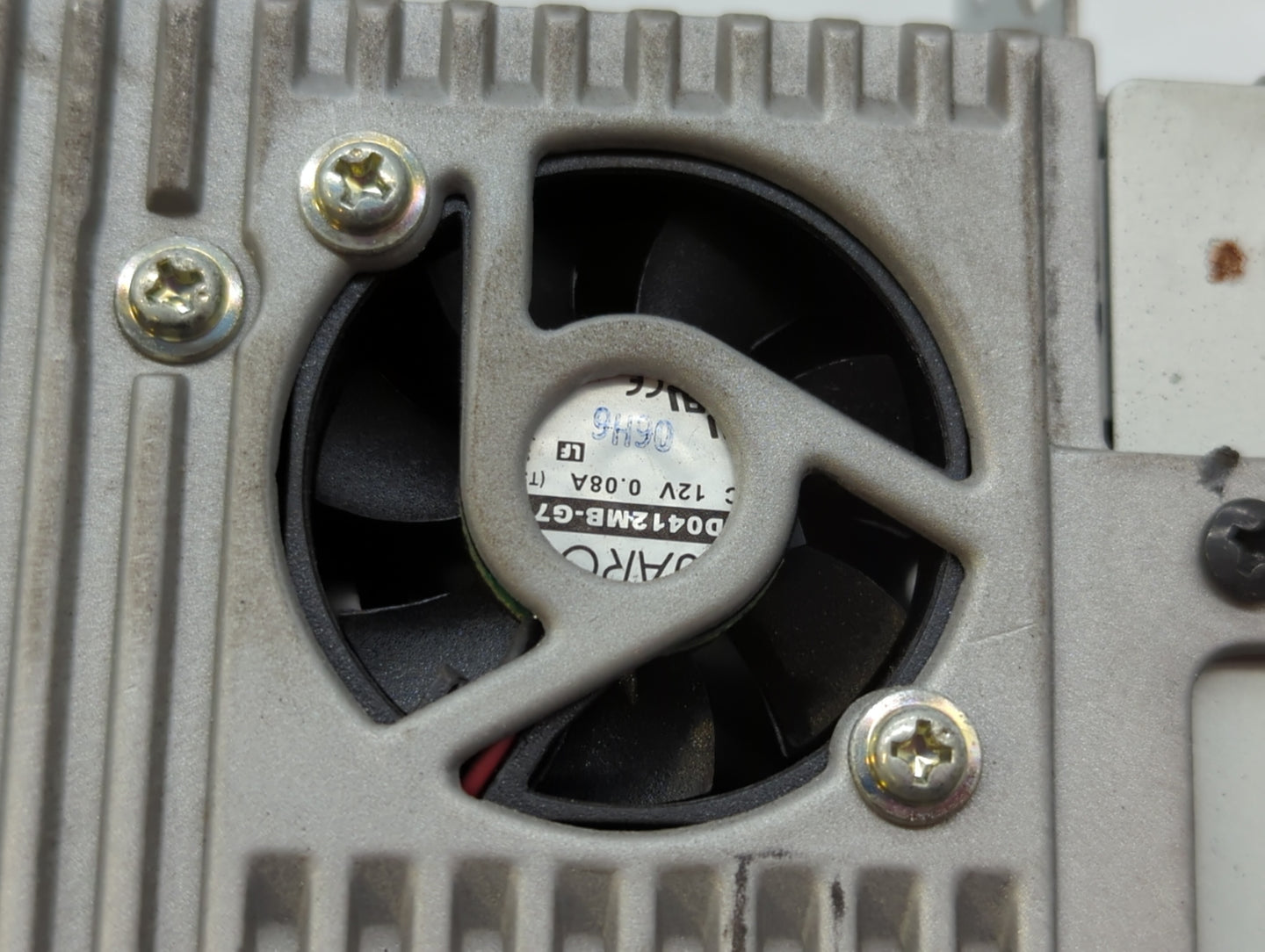 2011-2012 Buick Regal Am Fm Cd Player Radio Receiver - Oemusedautoparts1.com