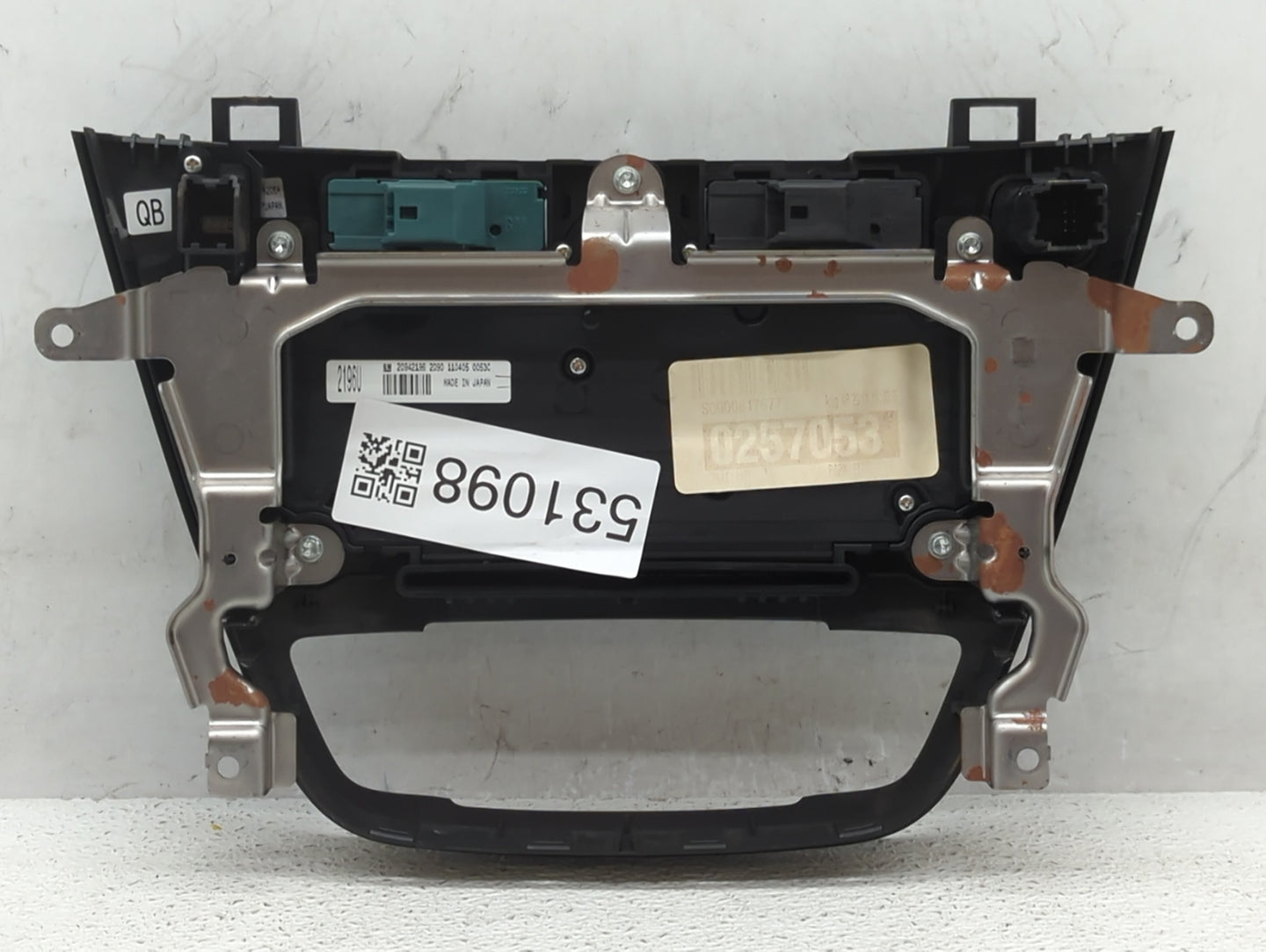 2012-2013 Buick Regal Radio Control Panel - Oemusedautoparts1.com