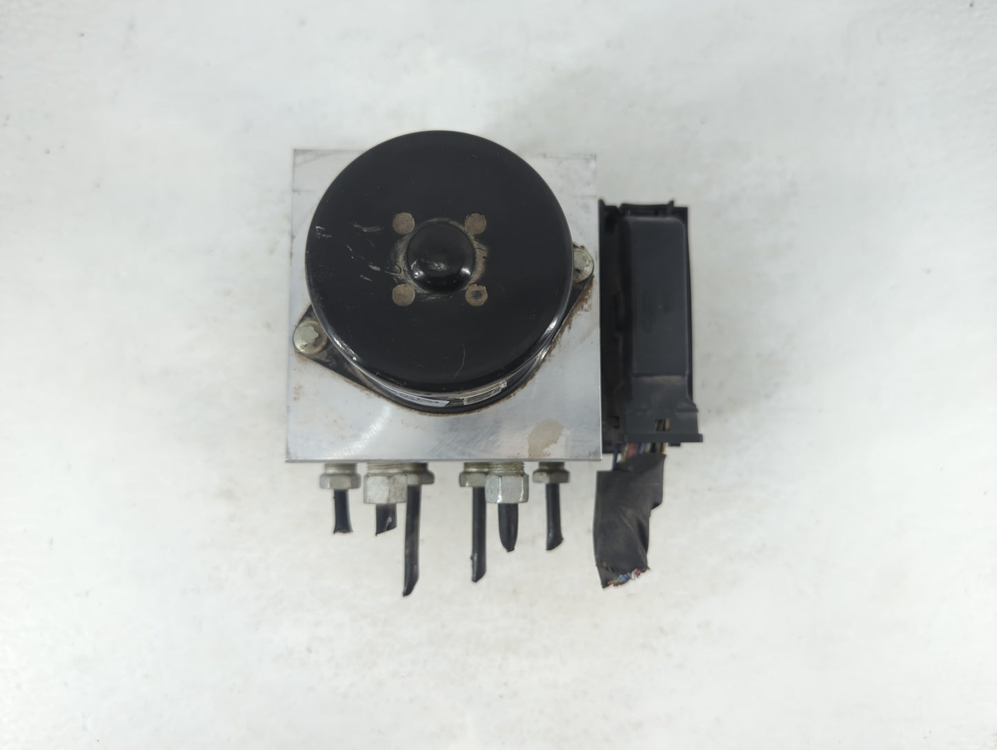 2012 Buick Regal ABS Pump Control Module Replacement P/N:22810057 Fits OEM Used Auto Parts - Oemusedautoparts1.com