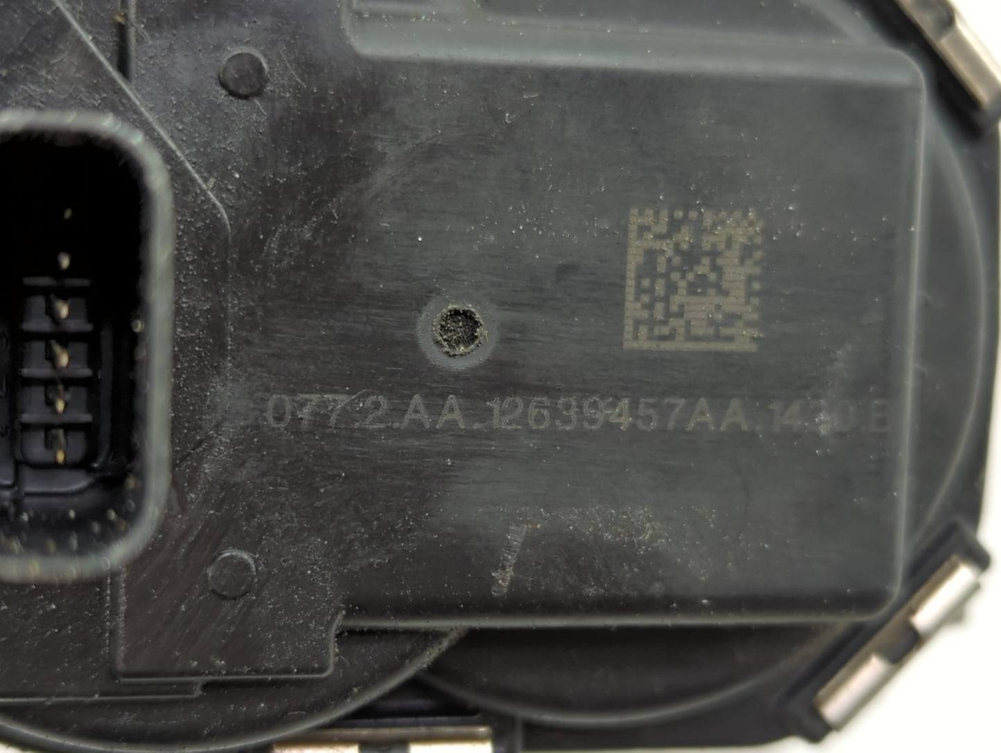 2012-2013 Buick Regal Throttle Body Fits Fits 2012 2013 2014 2015 OEM Used Auto Parts - Oemusedautoparts1.com