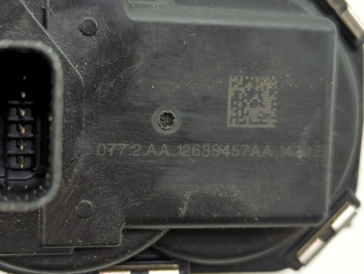 2012-2013 Buick Regal Throttle Body P/N:12639457AA Fits Fits 2012 2013 2014 2015 OEM Used Auto Parts - Oemusedautoparts1.com
