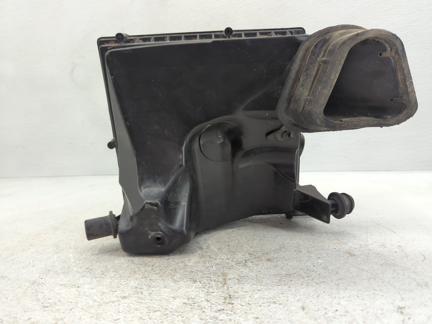 2012-2017 Buick Verano Air Cleaner Intake-duct Hose Tube - Oemusedautoparts1.com