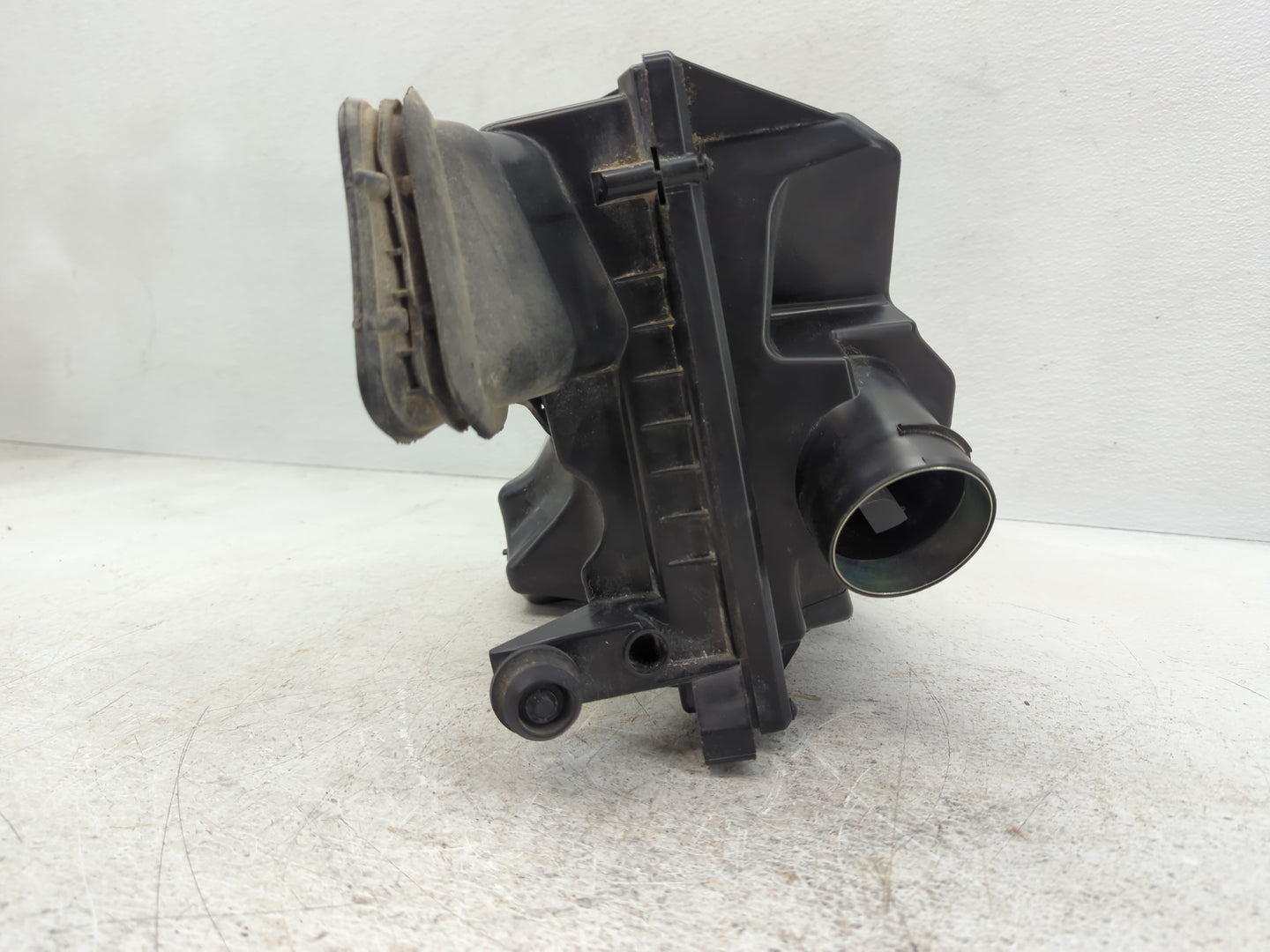 2012-2017 Buick Verano Air Cleaner Intake-duct Hose Tube - Oemusedautoparts1.com