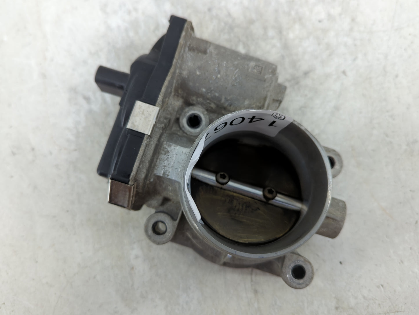 2012-2015 Buick Verano Throttle Body P/N:12632101CA Fits Fits 2012 2013 2014 2015 OEM Used Auto Parts - Oemusedautoparts1.co