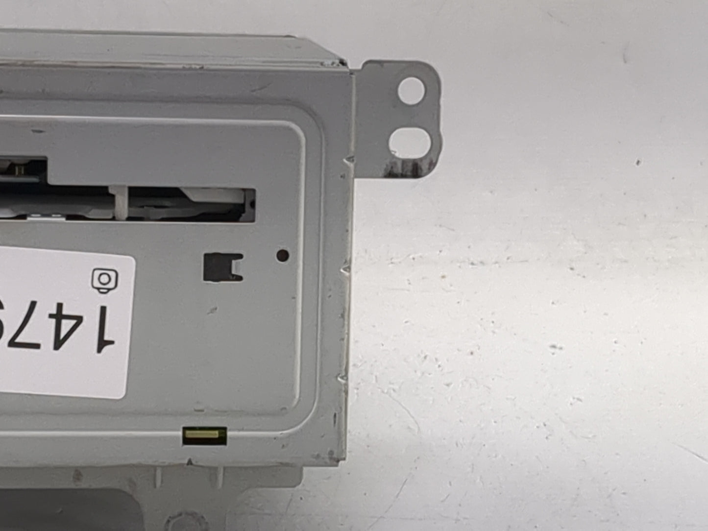 2012-2013 Buick Verano Radio AM FM Cd Player Receiver Replacement P/N:22879332 7N2ML2MT, 45-311-6246 Fits Fits 2012 2013 OEM