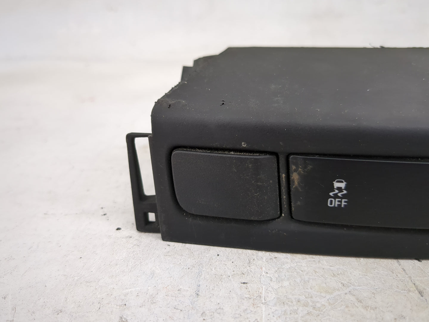 2012-2013 Buick Verano PCM Engine Control Computer ECU ECM PCU OEM P/N:22740270 Fits Fits 2012 2013 2014 2015 2016 OEM Used 